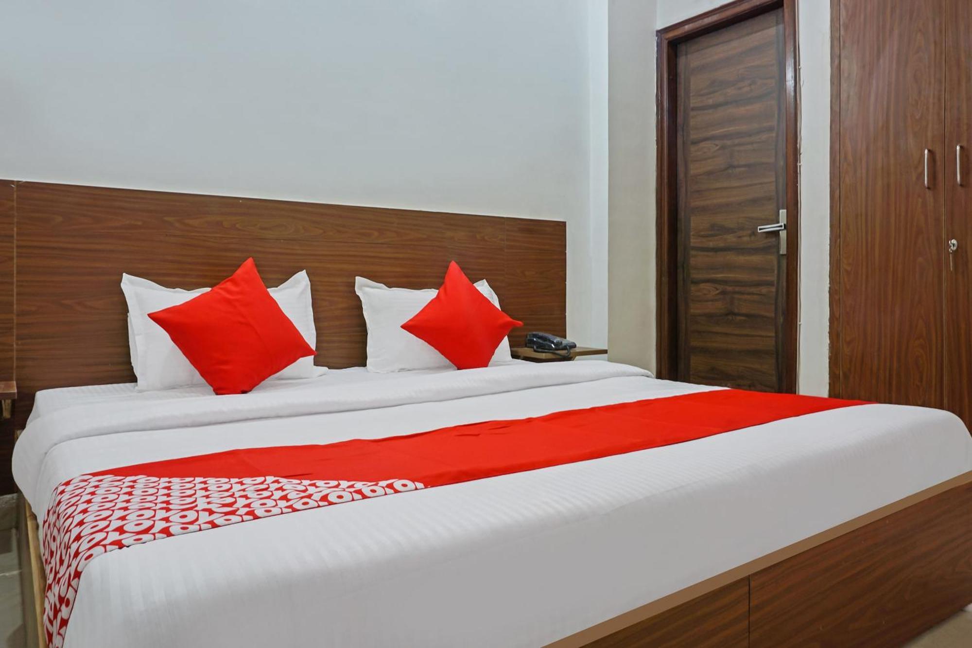 Hotel O Quadis نويدا المظهر الخارجي الصورة