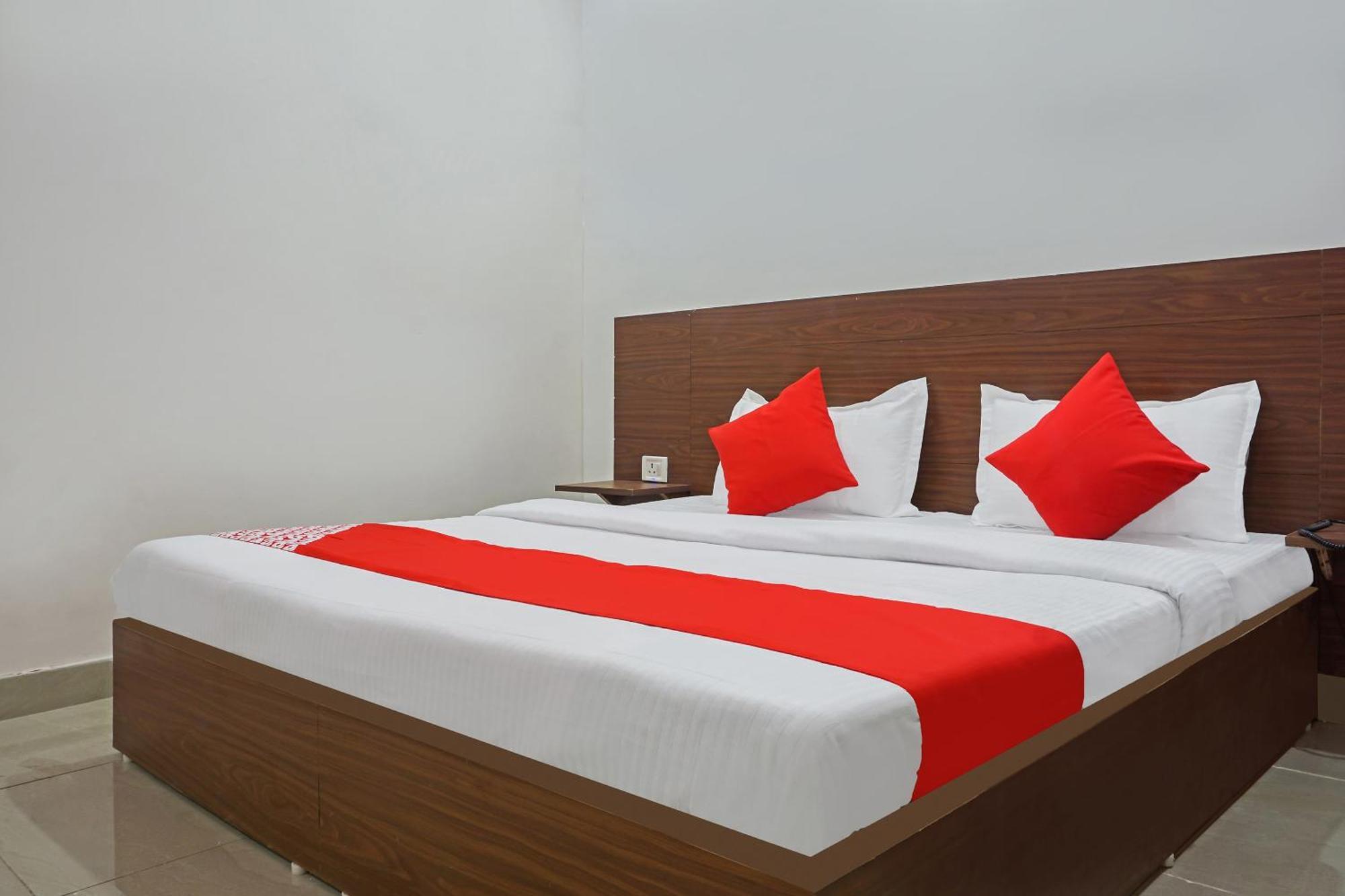 Hotel O Quadis نويدا المظهر الخارجي الصورة
