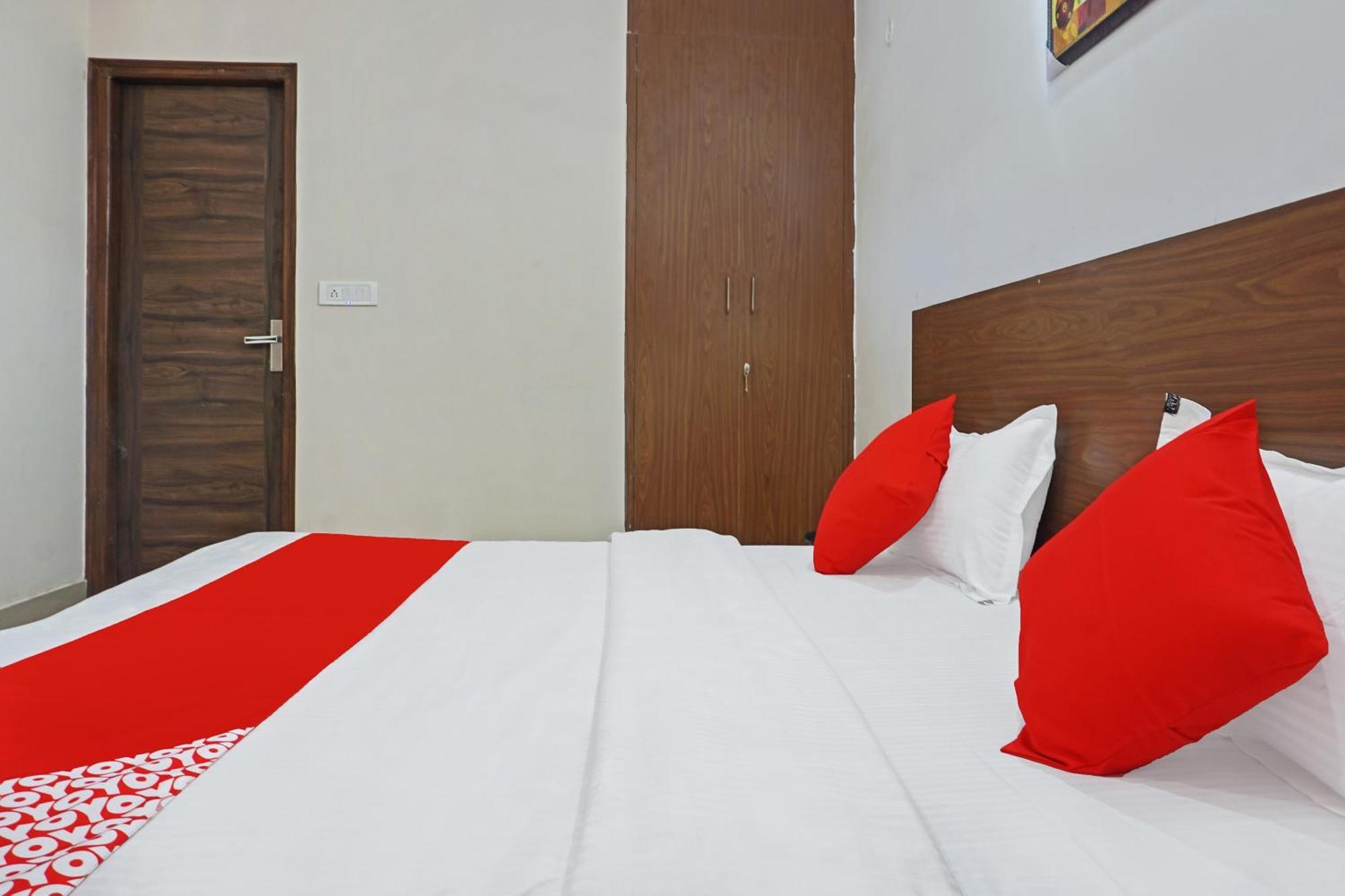 Hotel O Quadis نويدا المظهر الخارجي الصورة